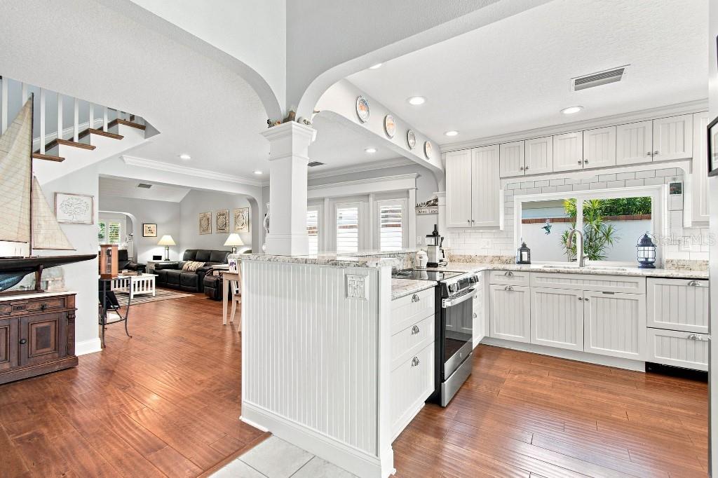 8643 PIPER LN — photo 13