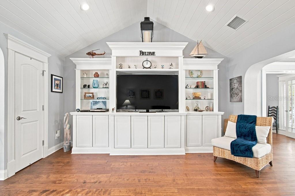 8643 PIPER LN — photo 35