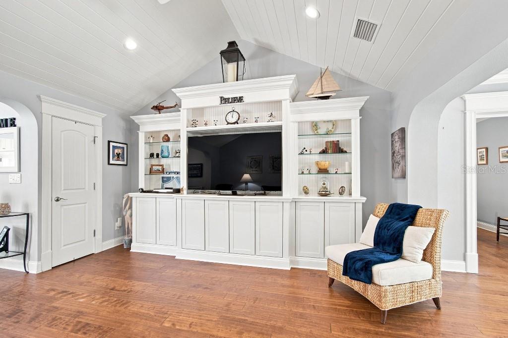8643 PIPER LN — photo 34