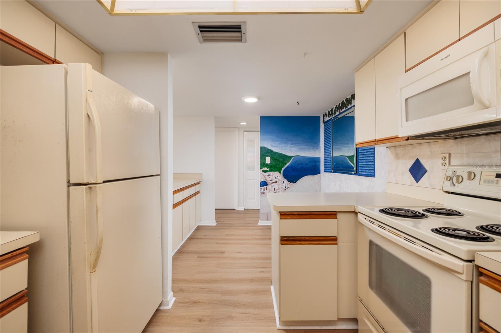 7650 BAYSHORE DR #805 — photo 9