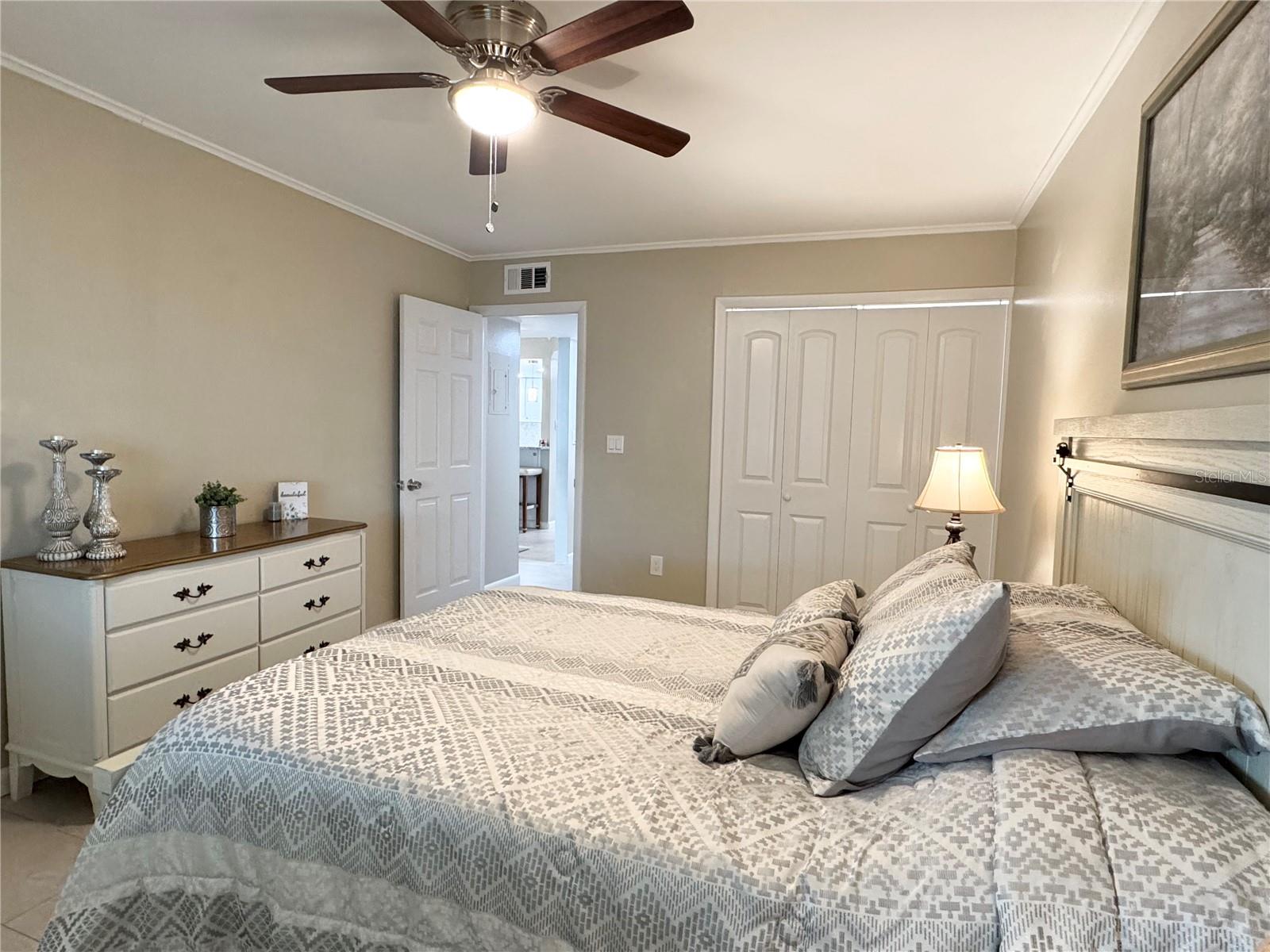1100 E BAY DR #3 — photo 19