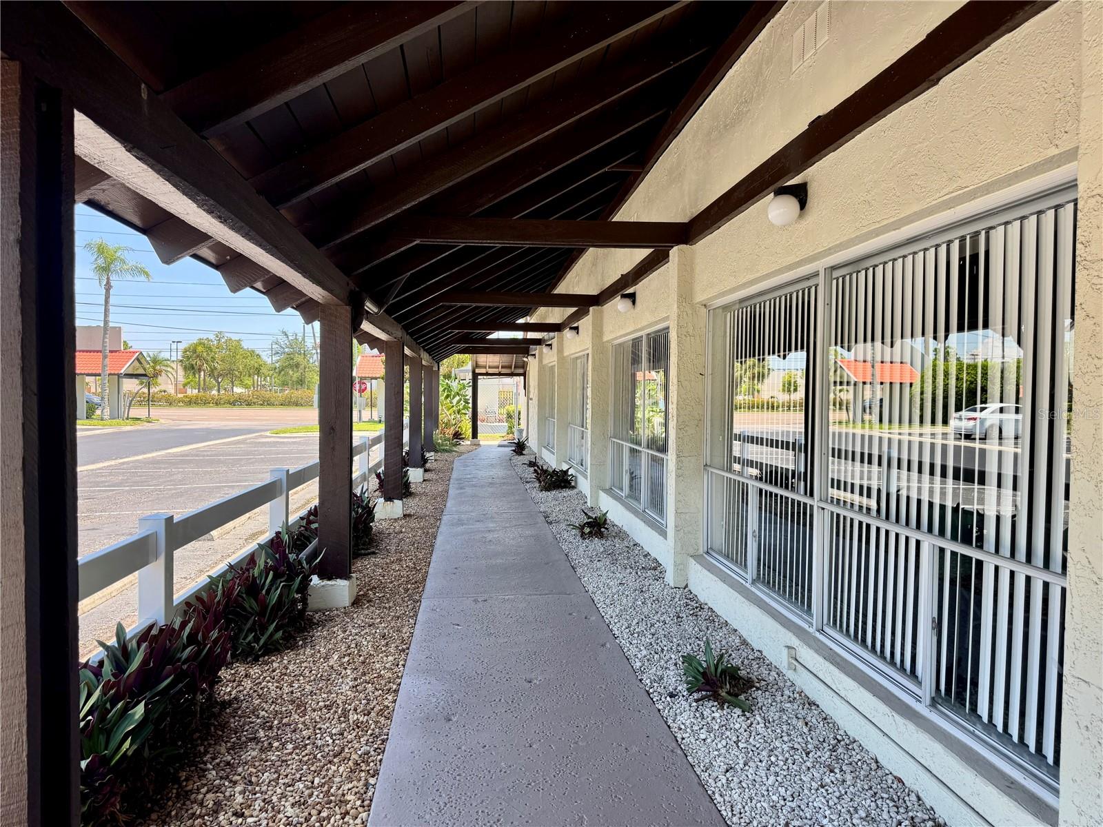 1100 E BAY DR #3 — photo 33