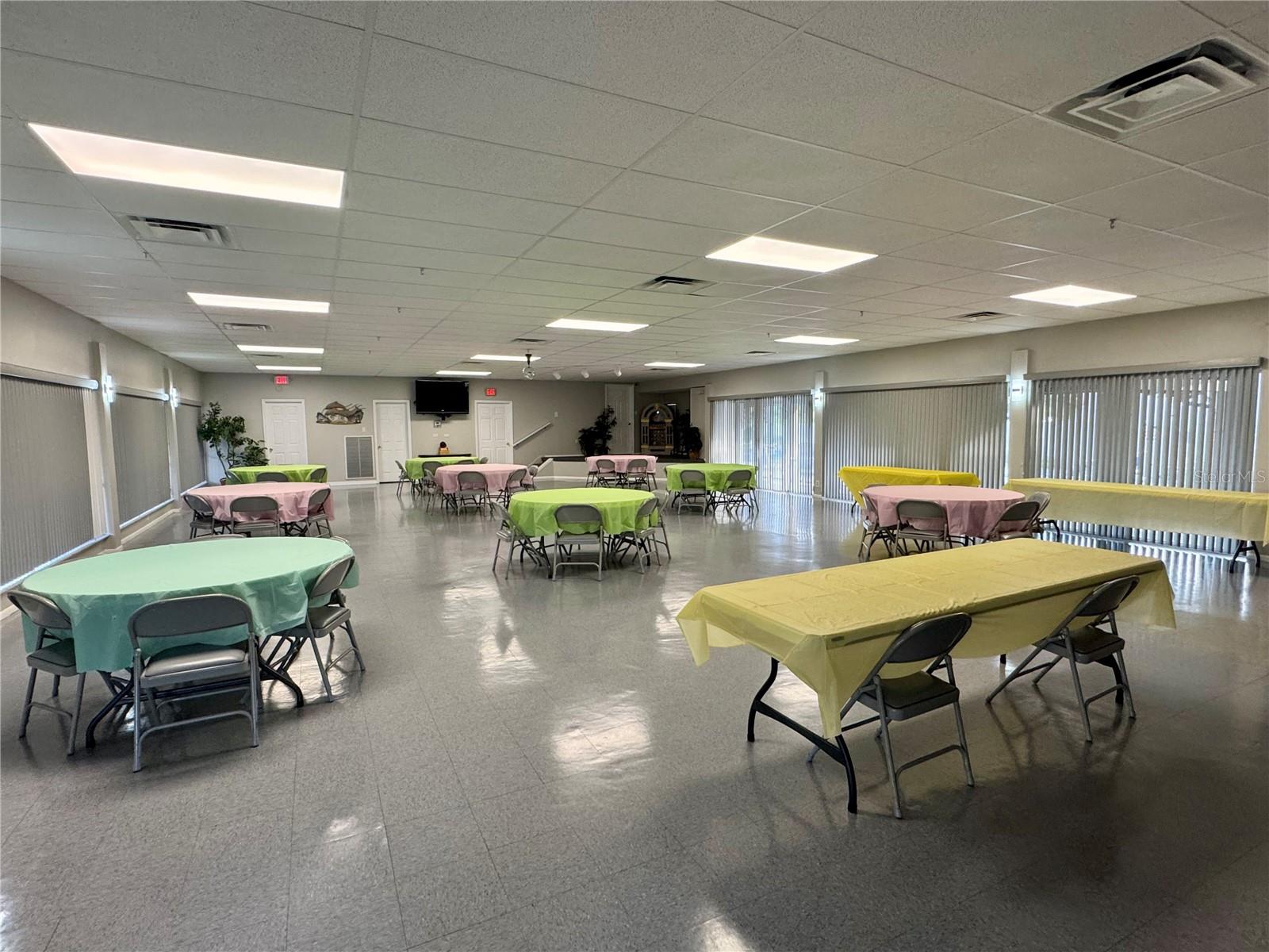 1100 E BAY DR #3 — photo 36