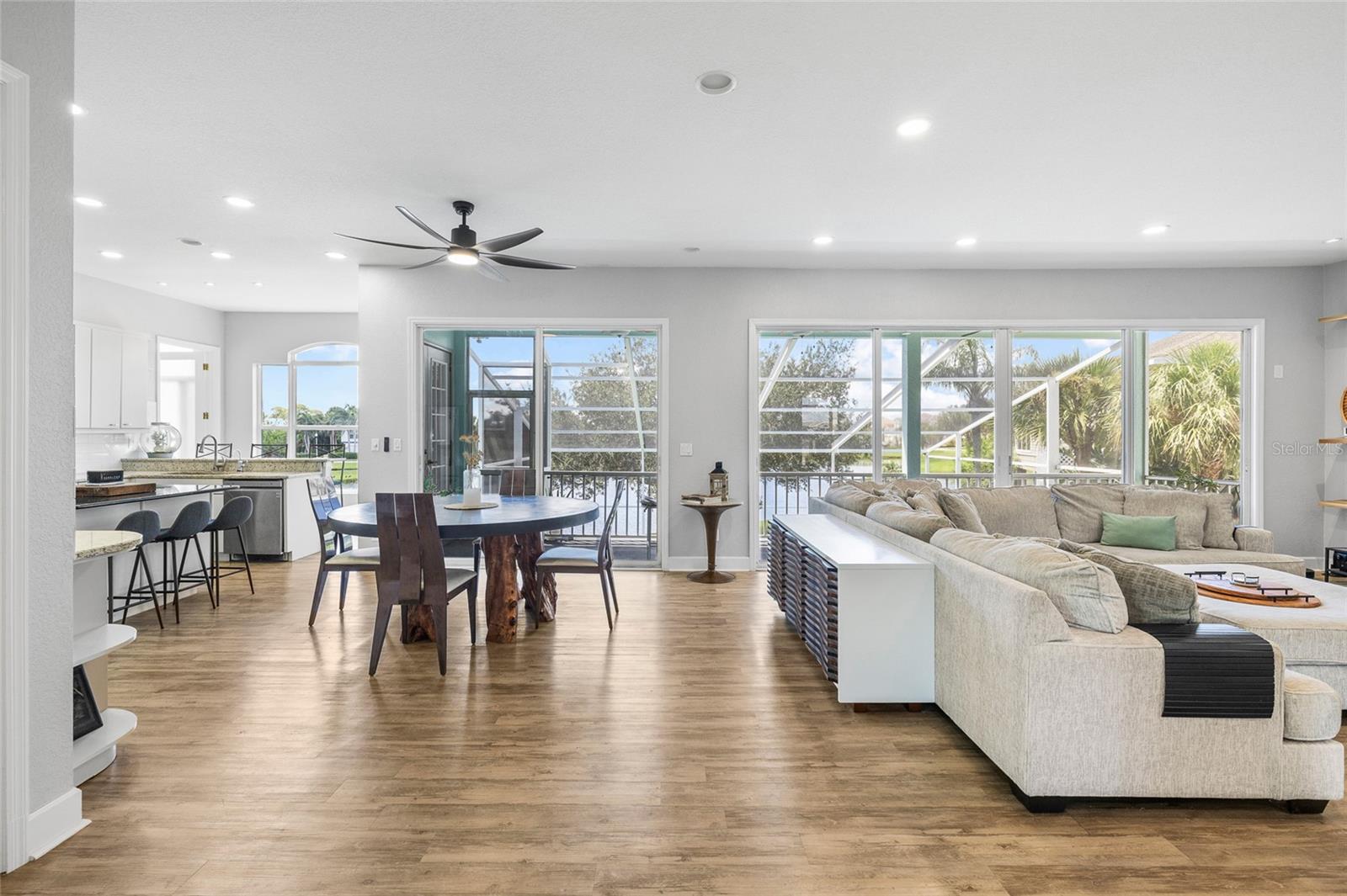 2106 PELICAN CT — photo 9