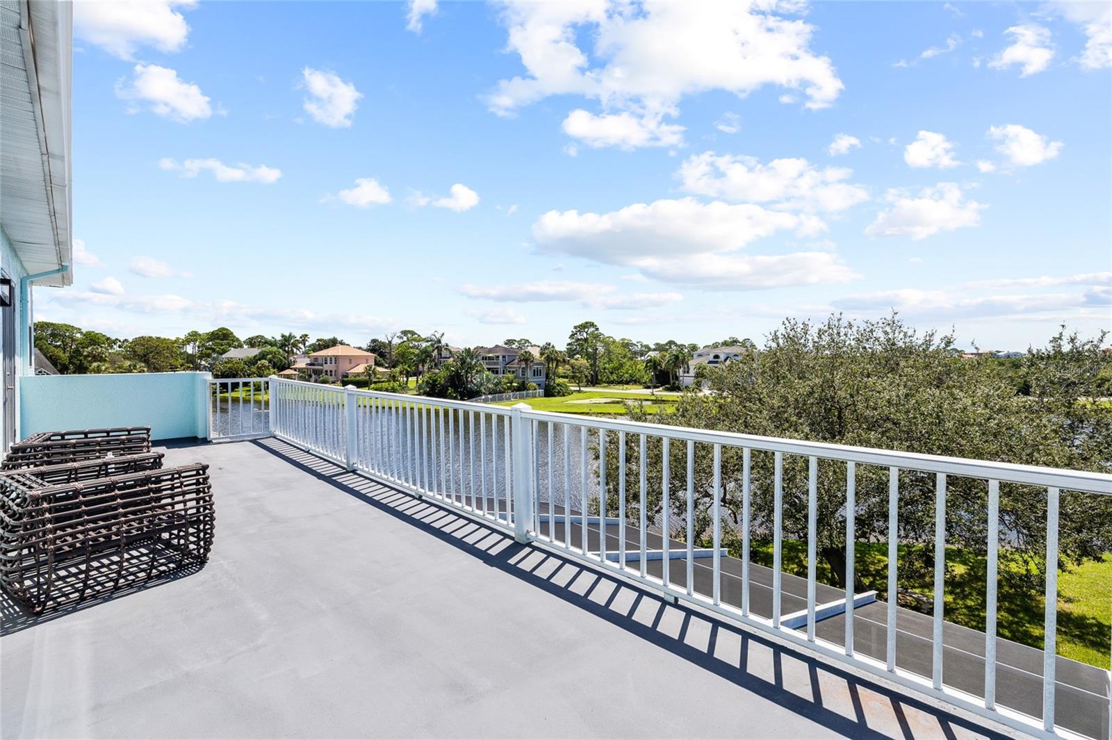 2106 PELICAN CT — photo 33