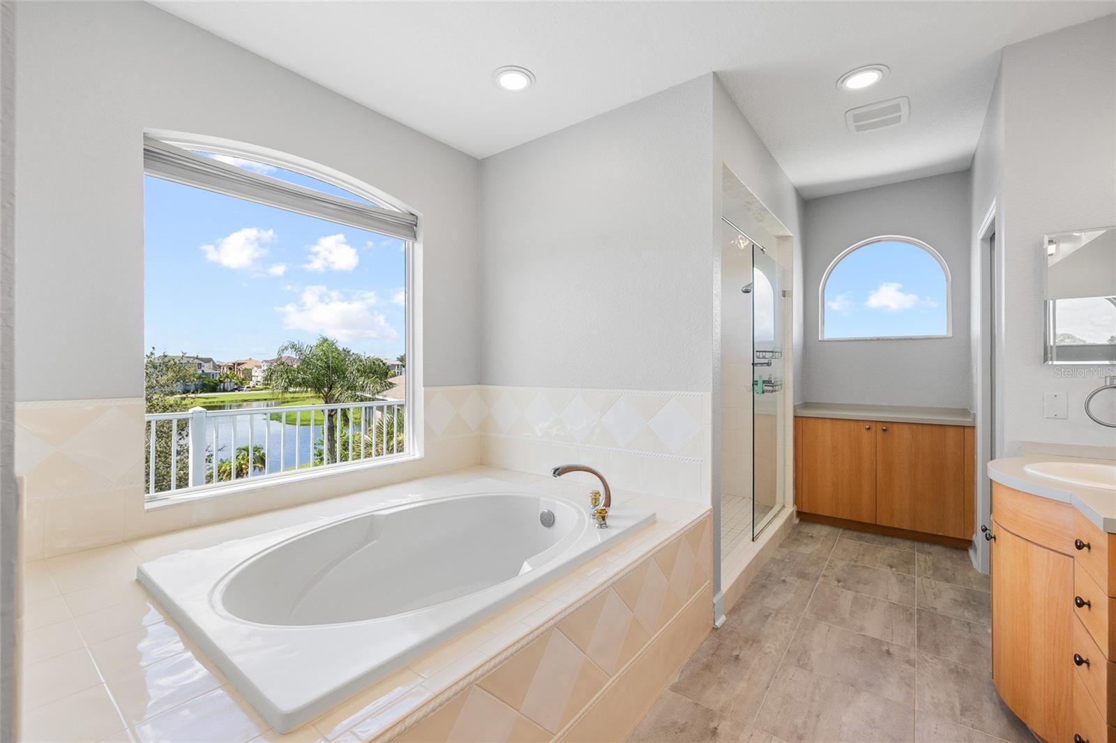 2106 PELICAN CT — photo 34