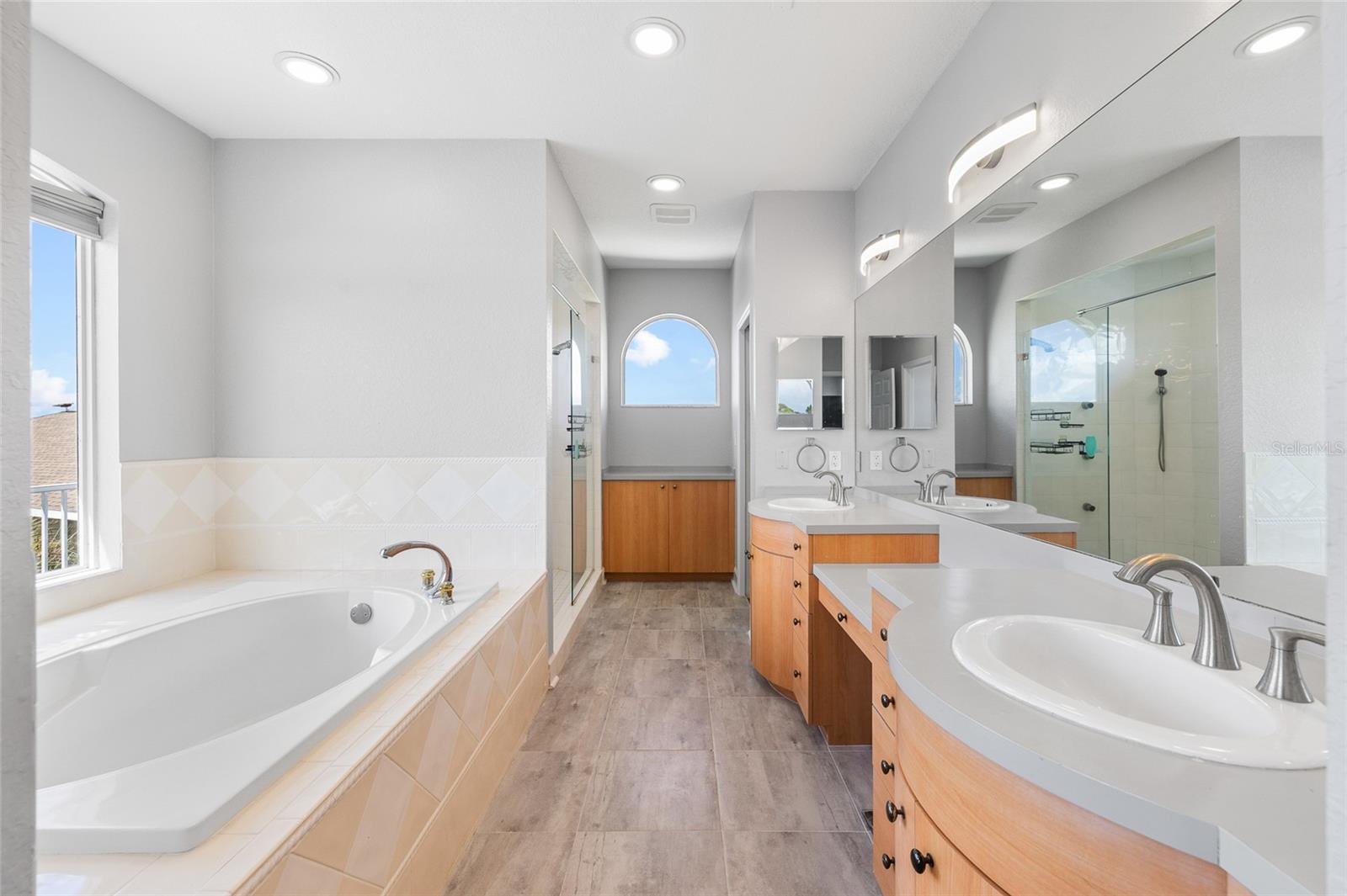 2106 PELICAN CT — photo 36