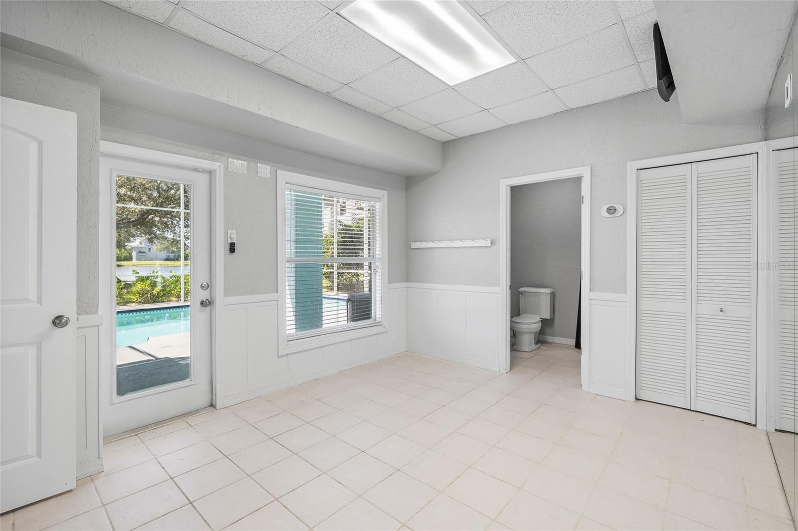 2106 PELICAN CT — photo 44