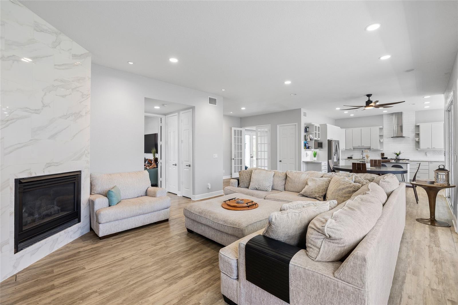 2106 PELICAN CT — photo 12