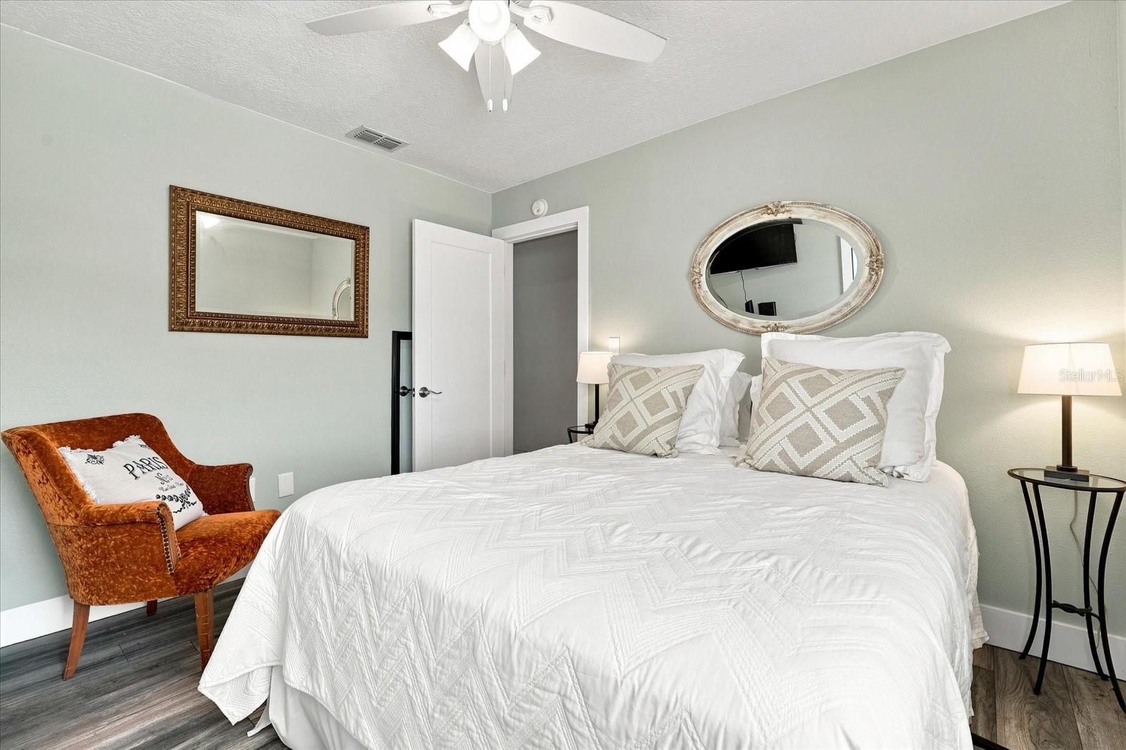 2334 TROPICAL SHORES DR SE — photo 27