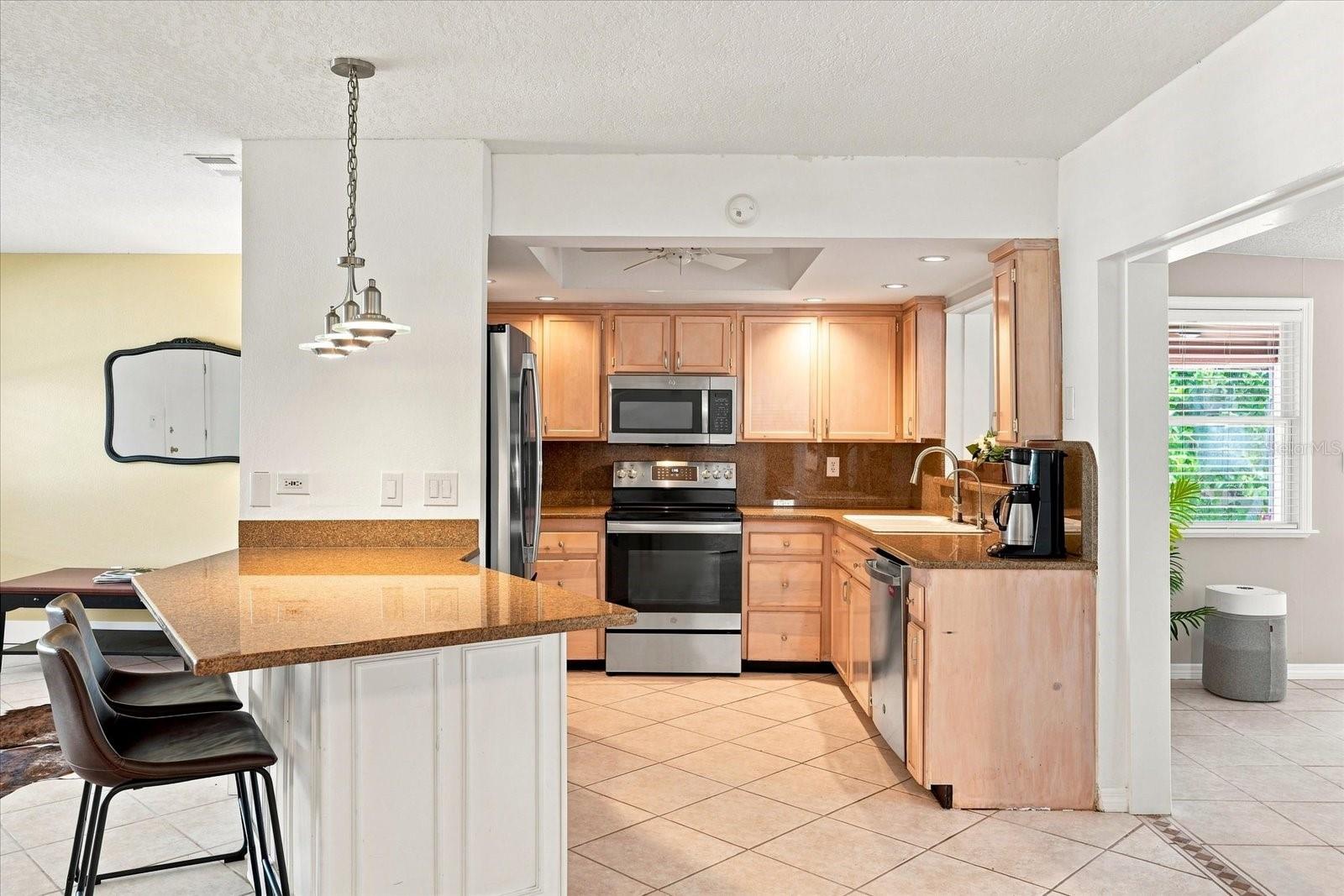 2334 TROPICAL SHORES DR SE — photo 13
