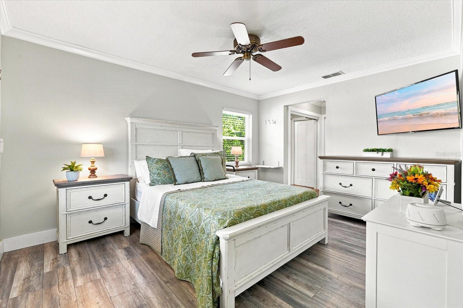 2334 TROPICAL SHORES DR SE — photo 22
