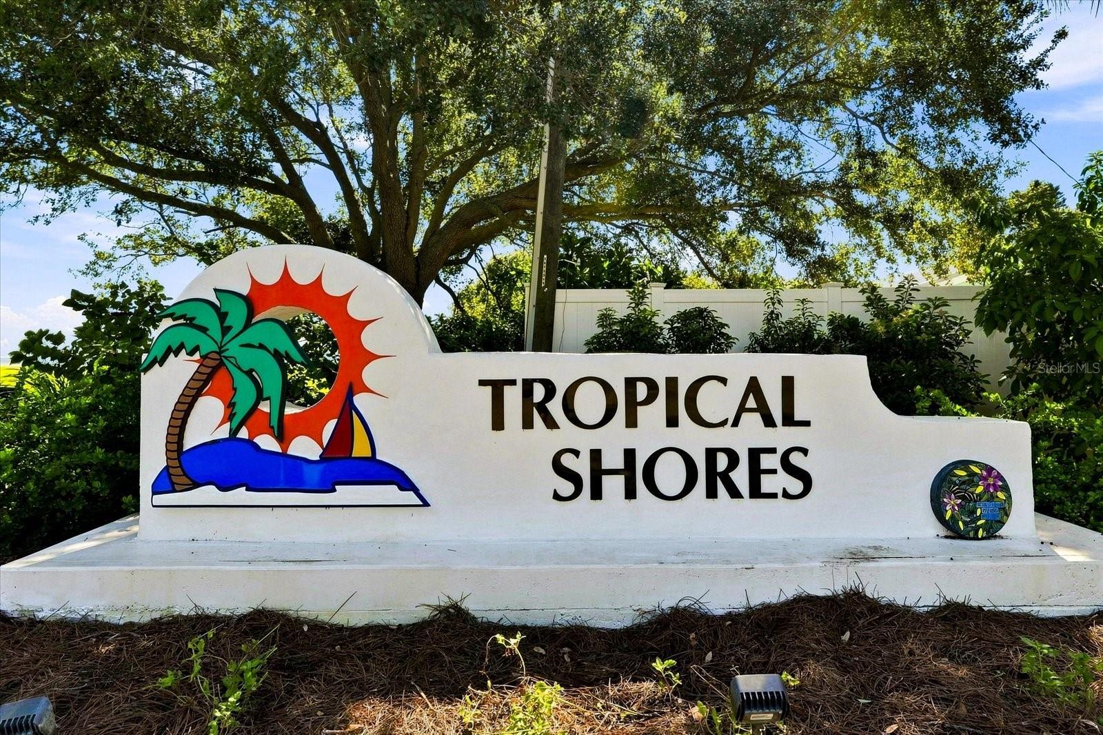 2334 TROPICAL SHORES DR SE — photo 4