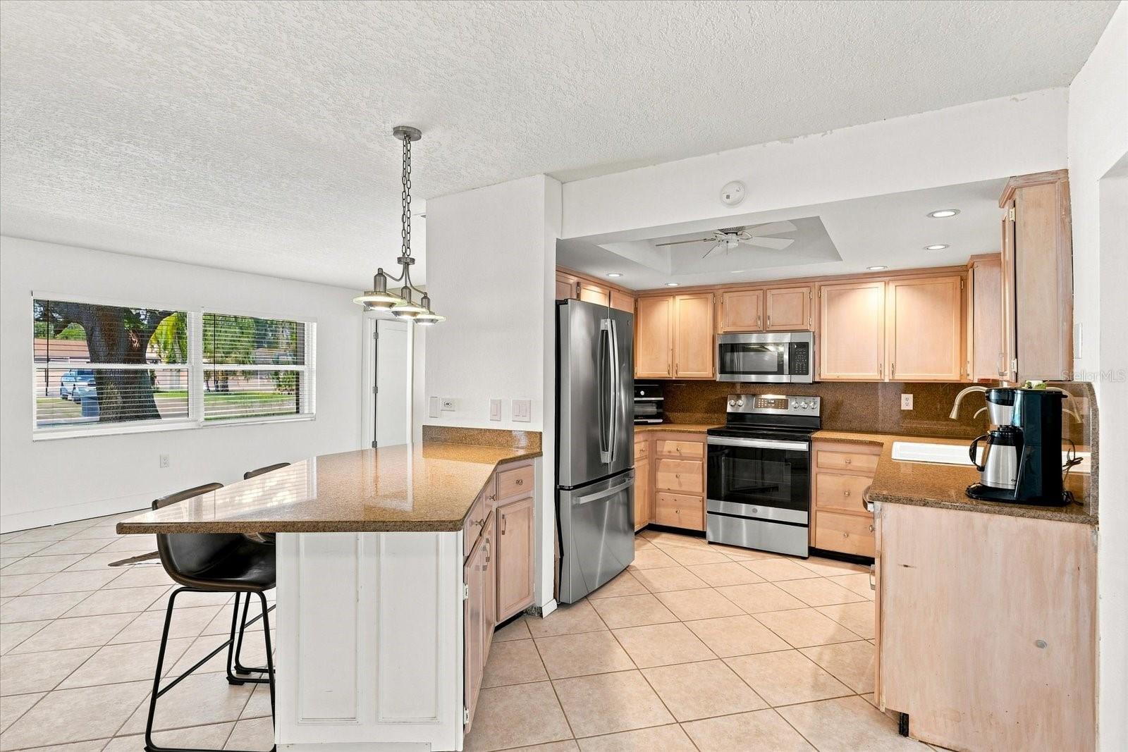 2334 TROPICAL SHORES DR SE — photo 16