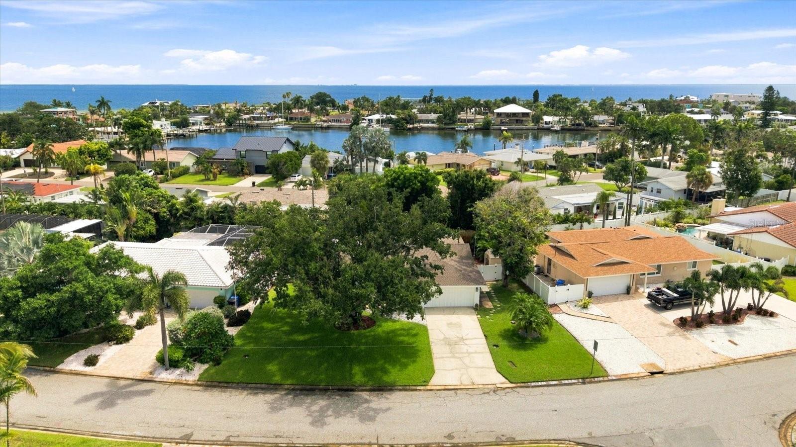 2334 TROPICAL SHORES DR SE — photo 46