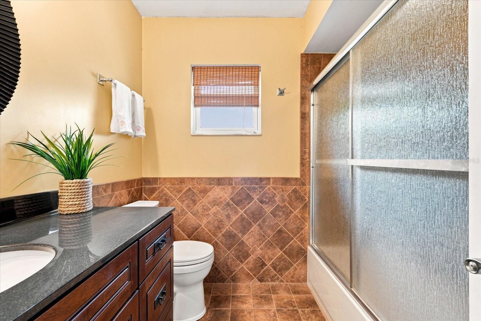 2334 TROPICAL SHORES DR SE — photo 30