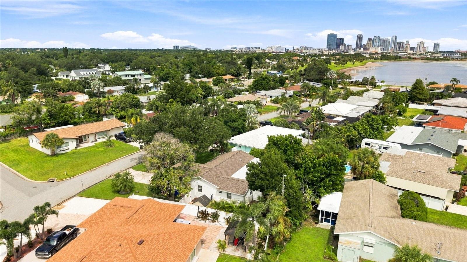 2334 TROPICAL SHORES DR SE — photo 44