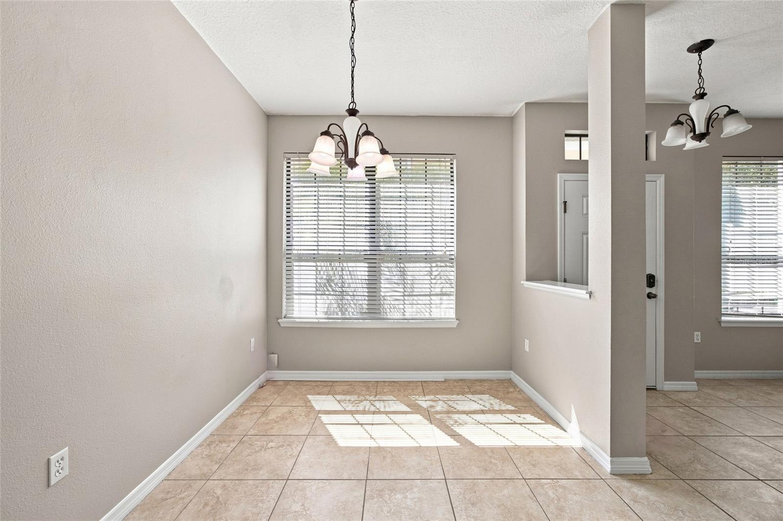 5519 KINGLETHILL DR — photo 10