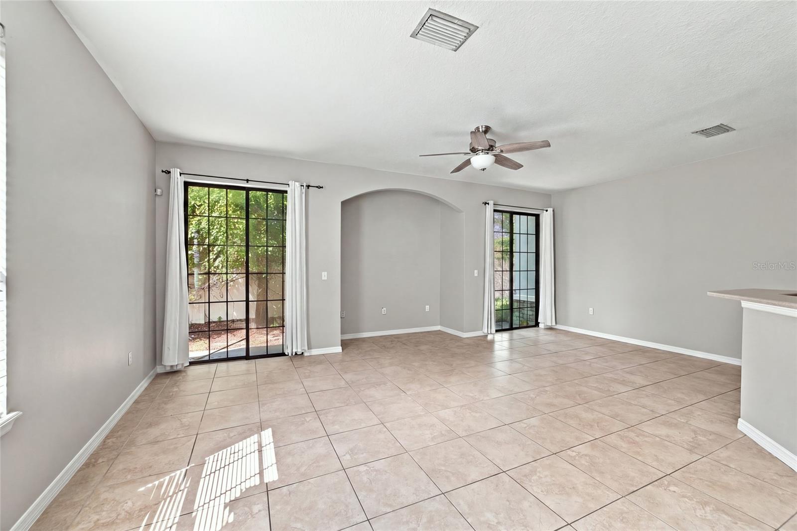 5519 KINGLETHILL DR — photo 7