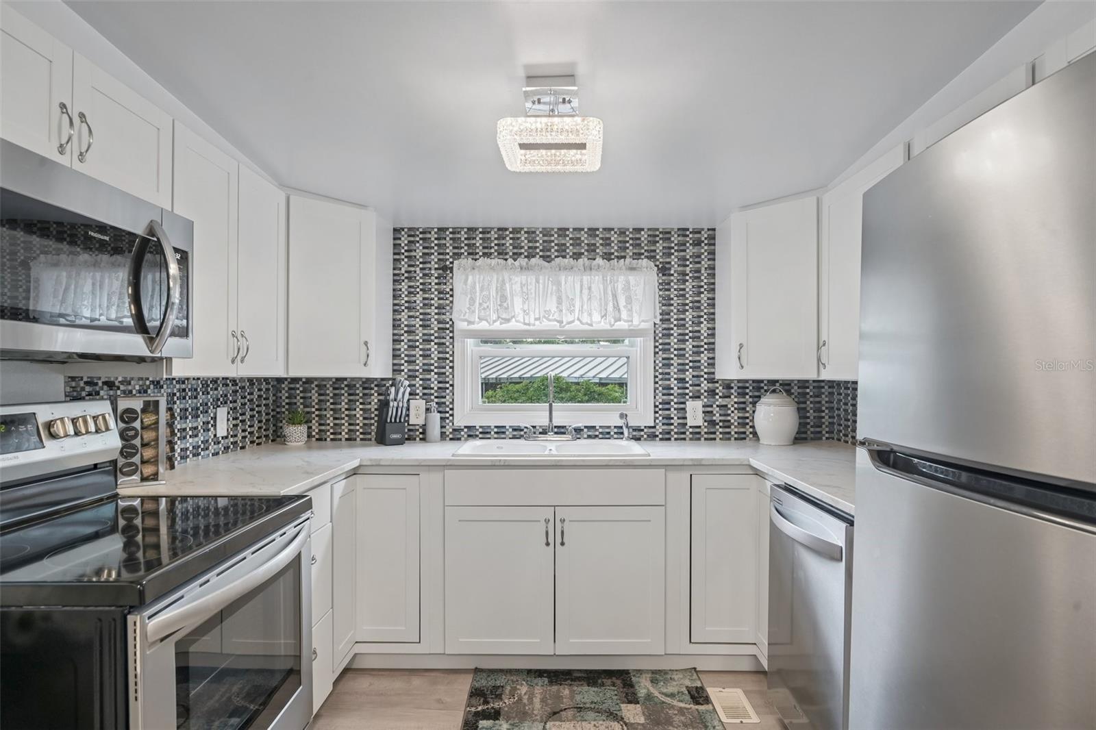 1100 UNIVERSITY PKWY ##54 — photo 5