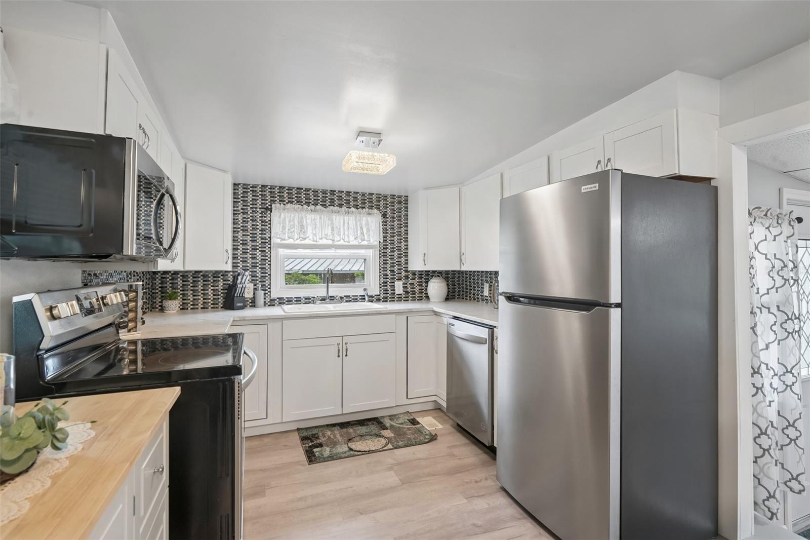 1100 UNIVERSITY PKWY ##54 — photo 7