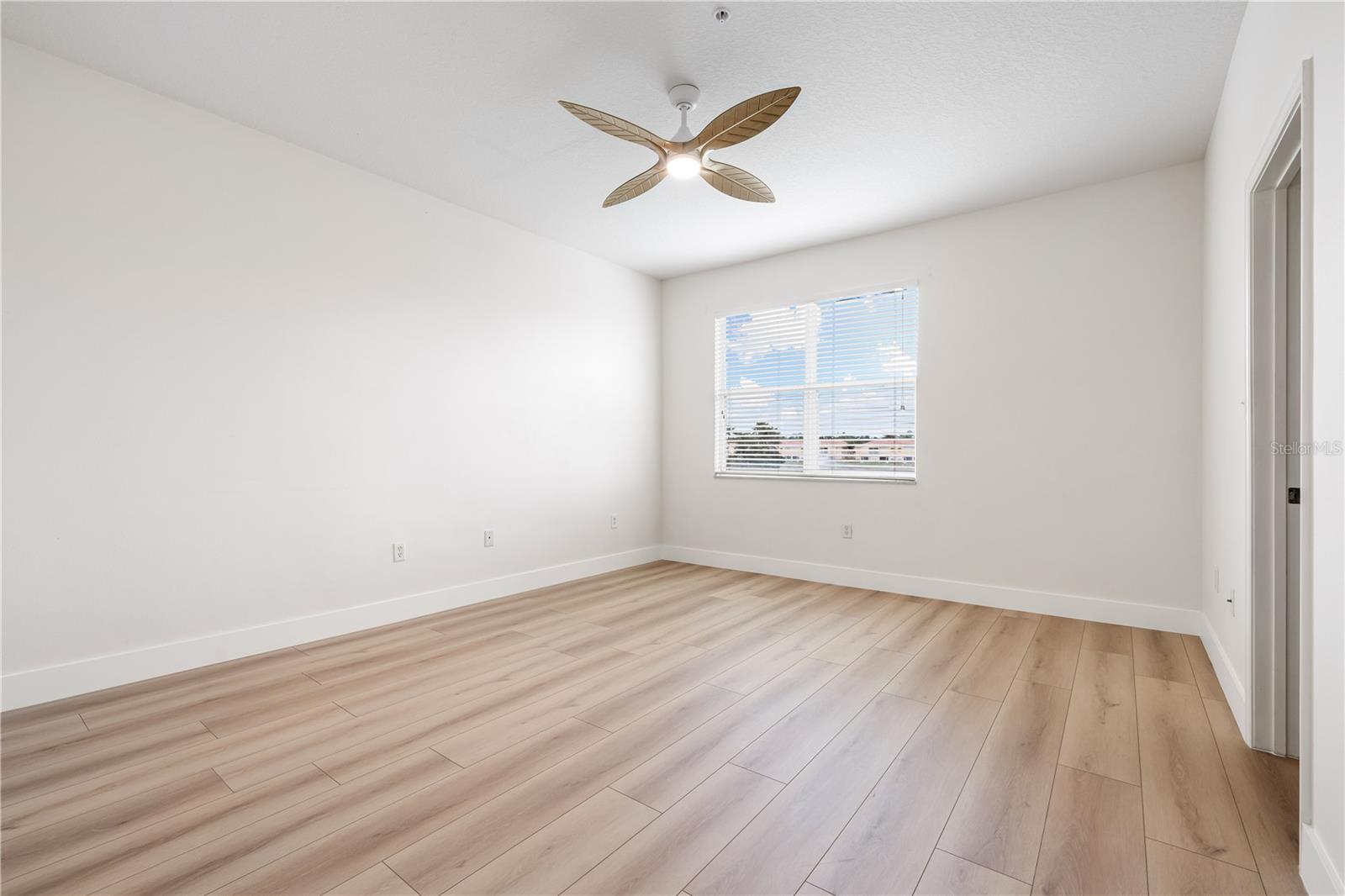 3768 PARKRIDGE CIR #23-104 — photo 25