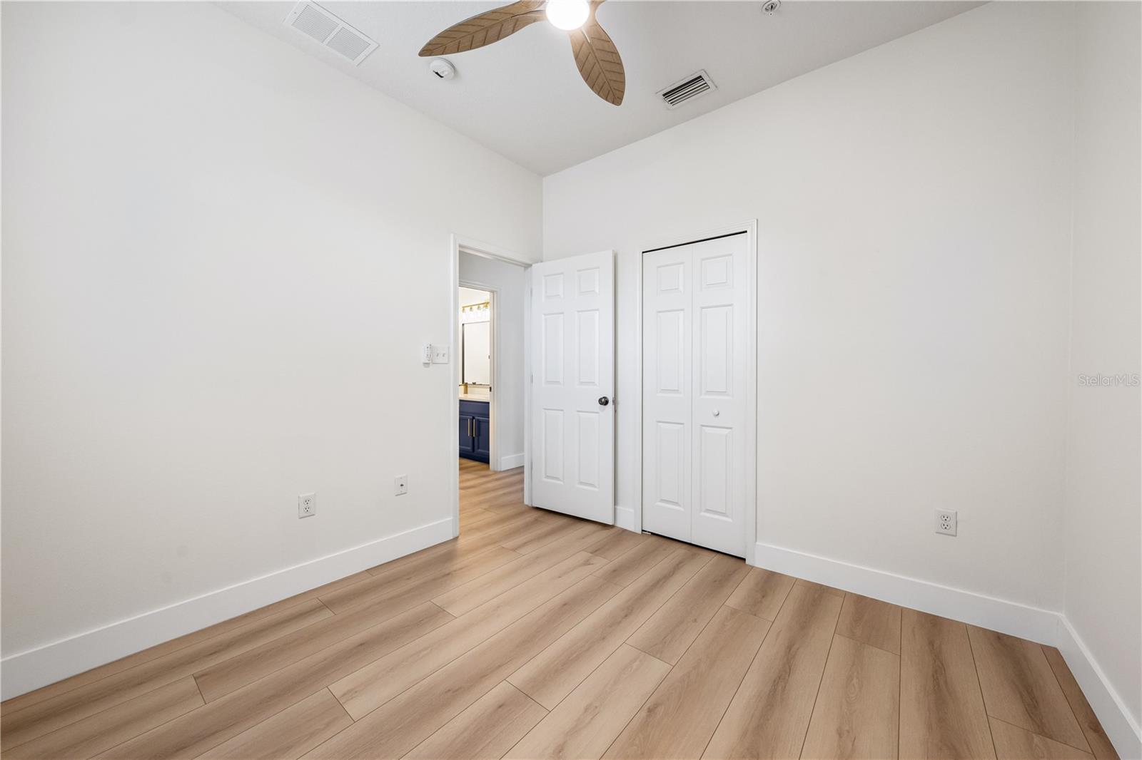 3768 PARKRIDGE CIR #23-104 — photo 31
