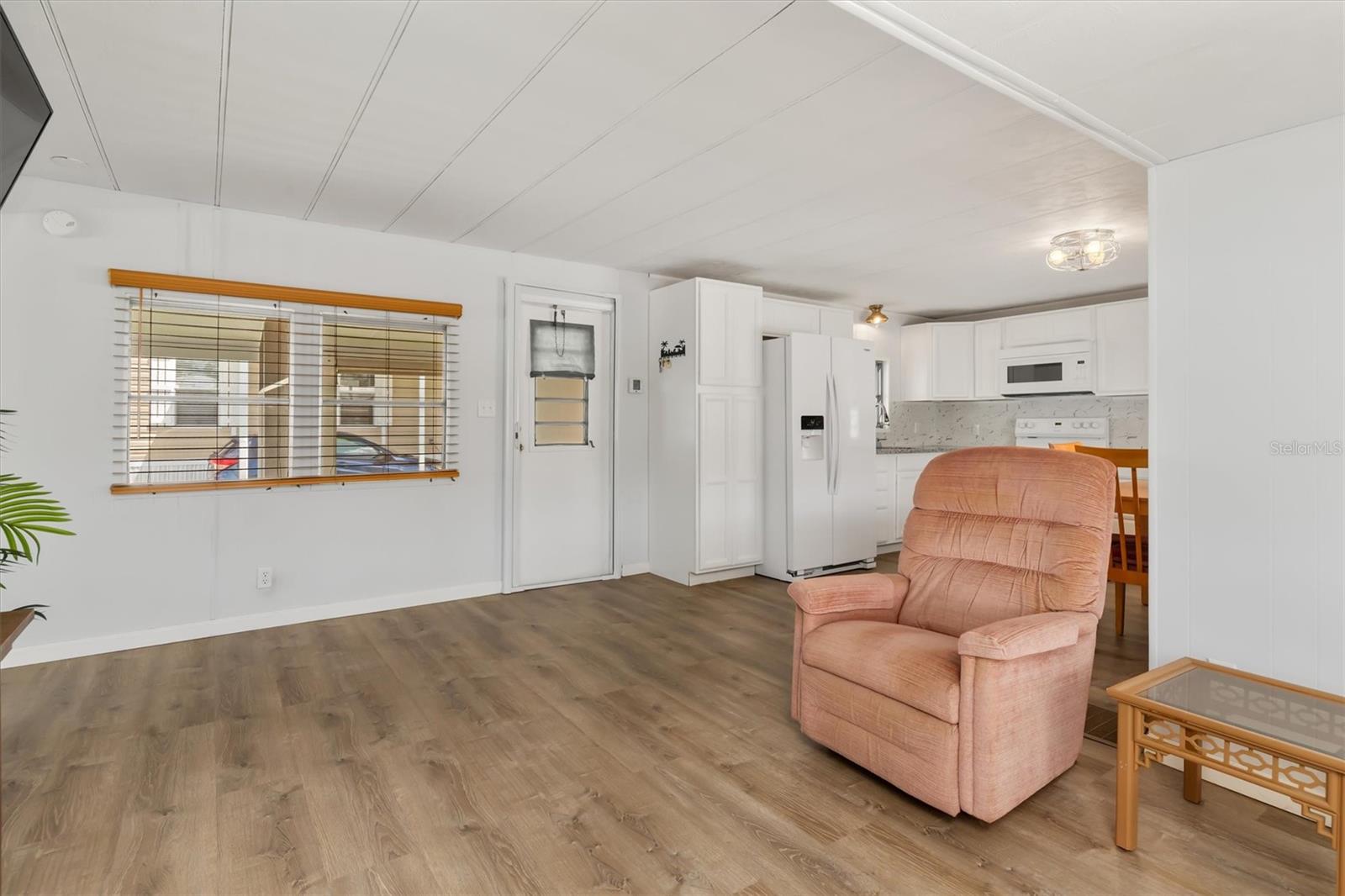 6704 HOEMI CT — photo 7
