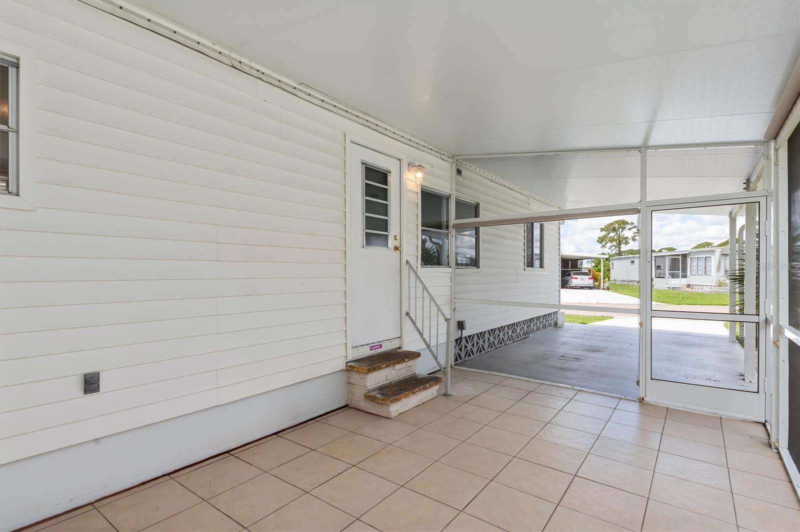 6704 HOEMI CT — photo 30