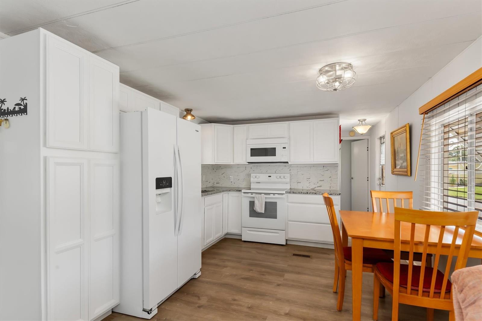 6704 HOEMI CT — photo 14