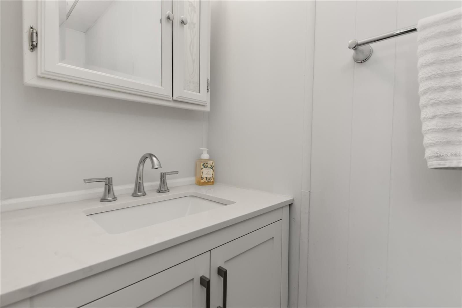 6704 HOEMI CT — photo 18