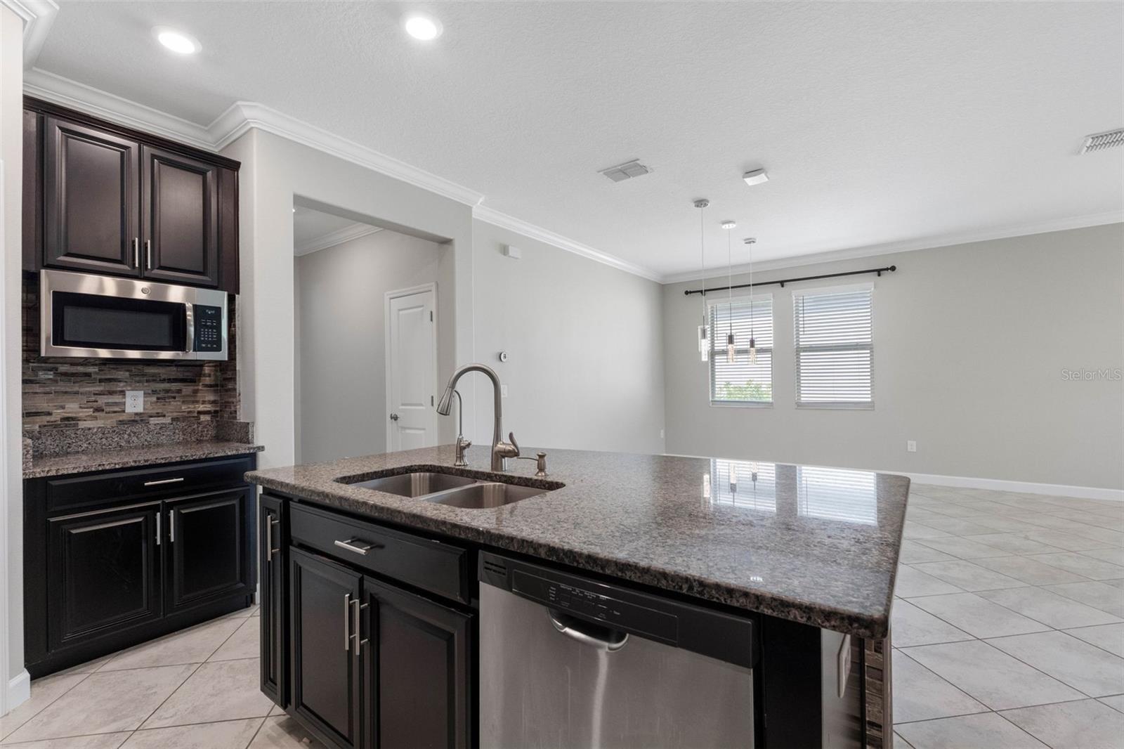 9730 IVORY DR — photo 32