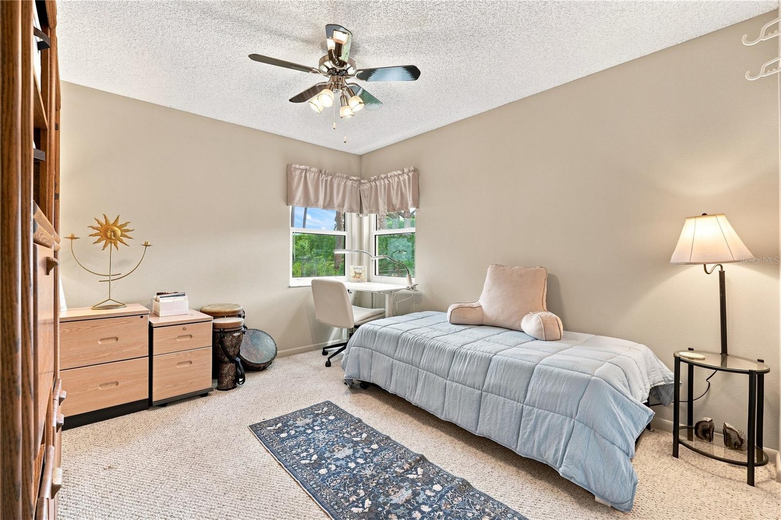 679 LITCHFIELD LN — photo 35