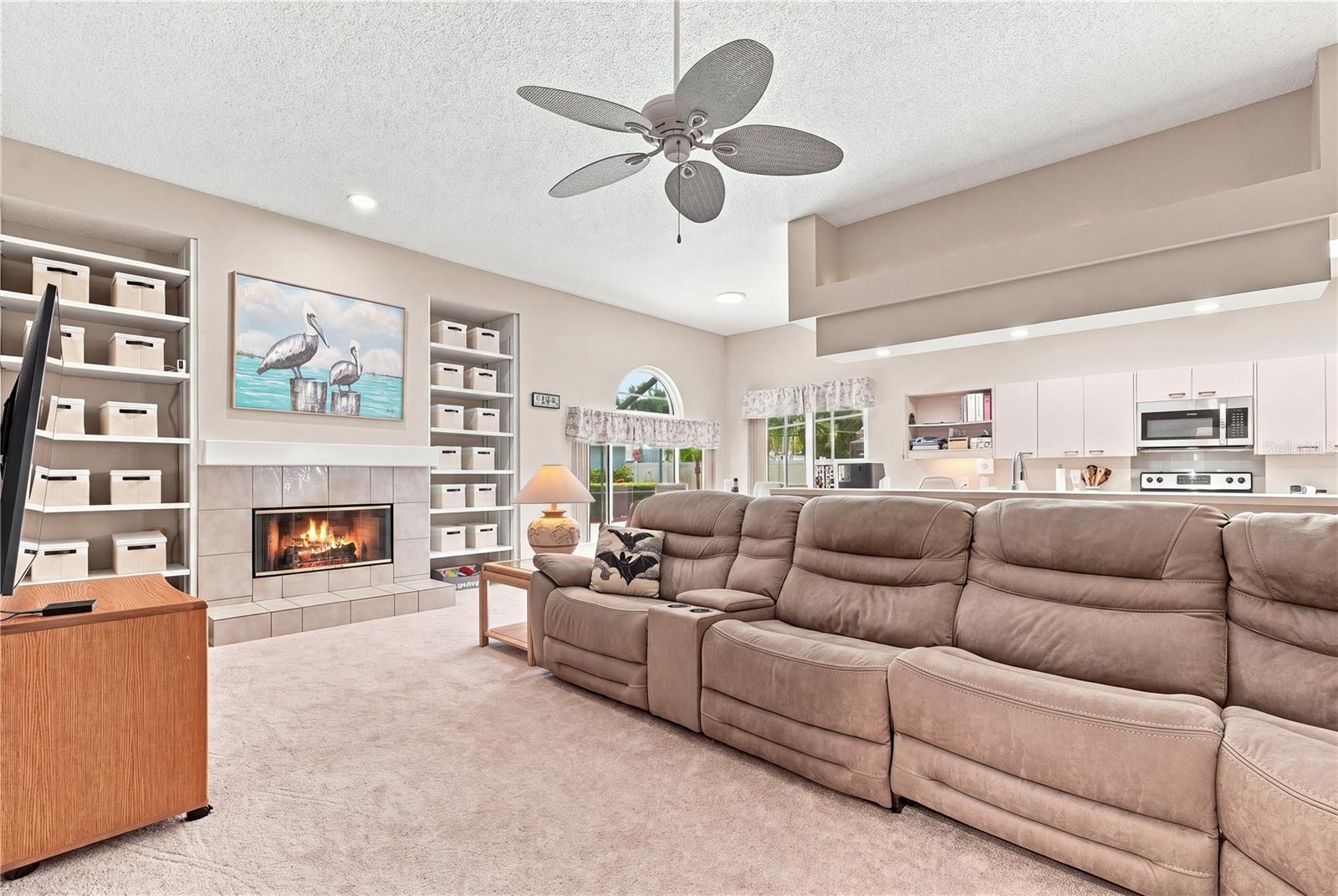 679 LITCHFIELD LN — photo 16
