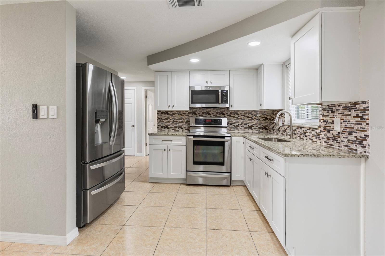 3130 COLDWELL DR — photo 2