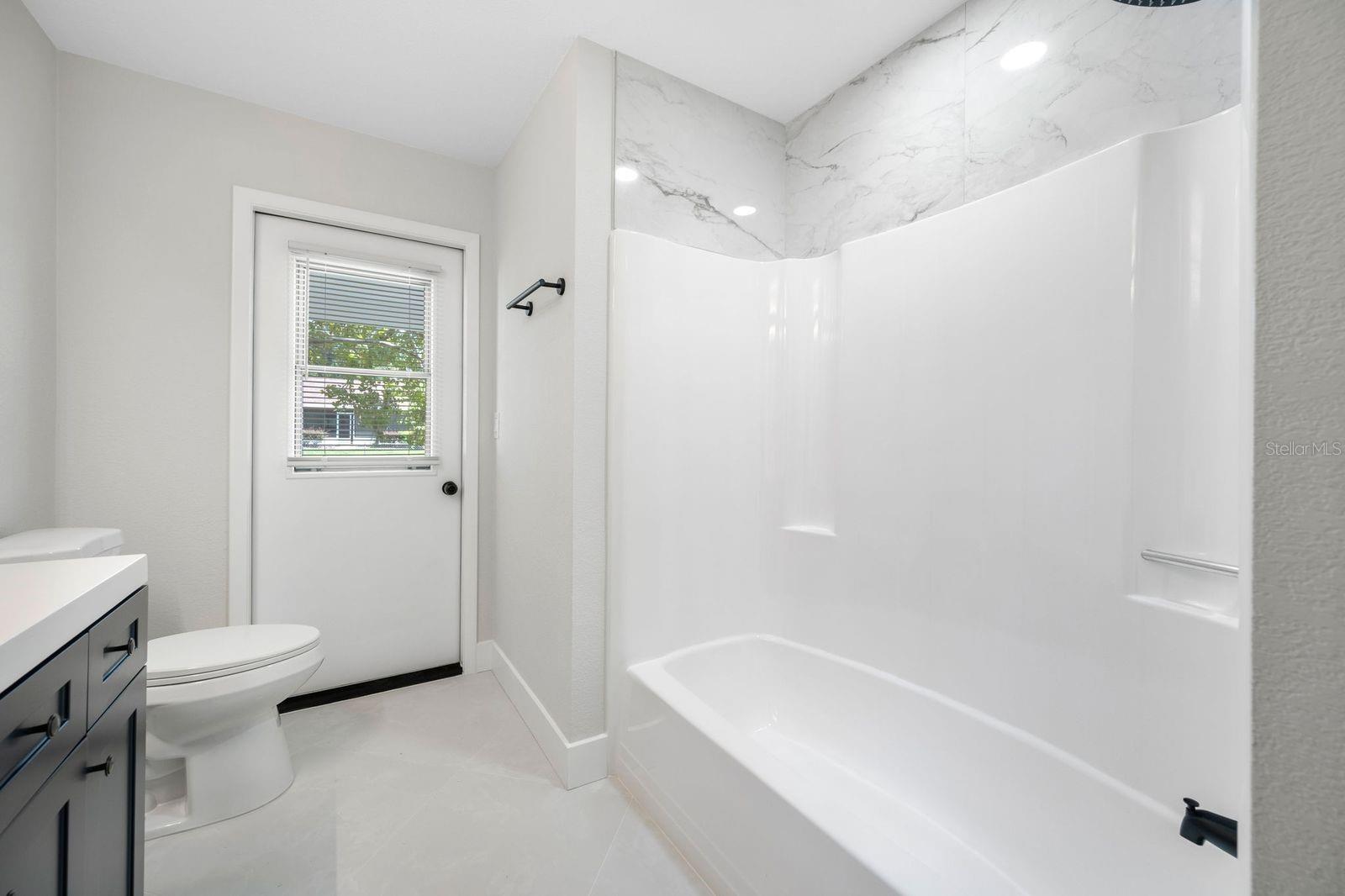 11836 ORANGE ST — photo 22