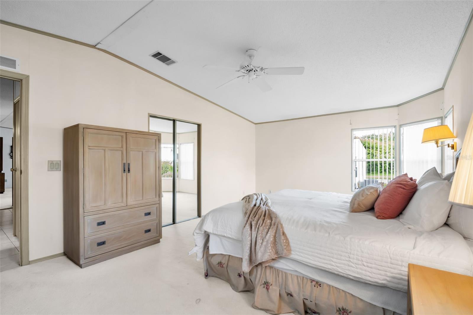 428 PELICAN DR S — photo 32