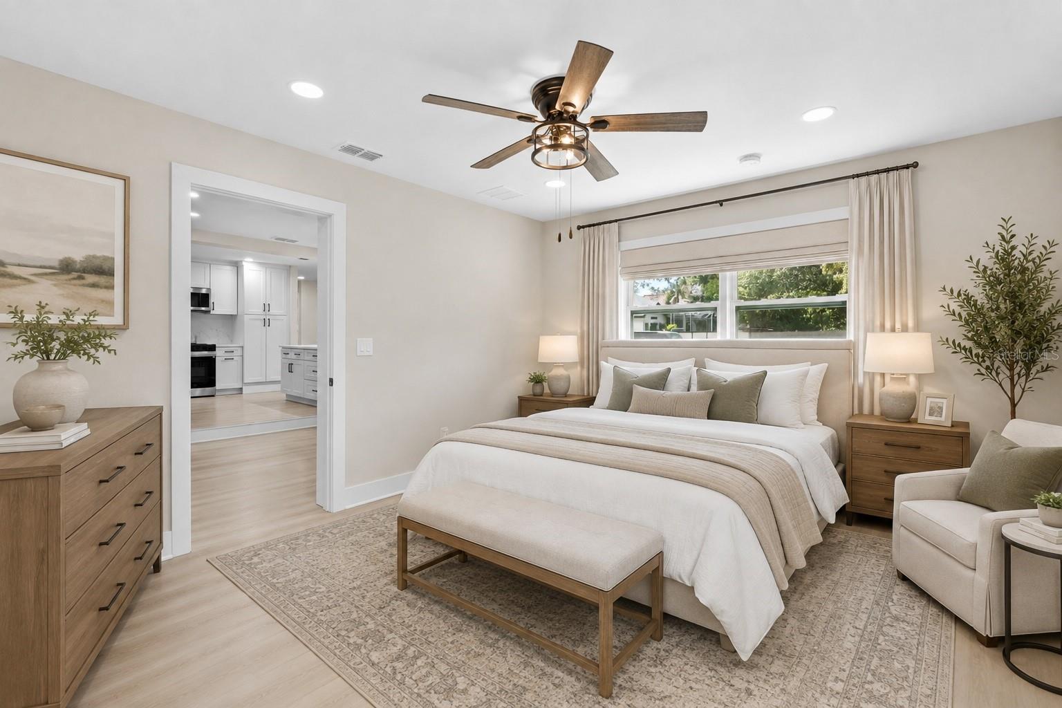 1104 S LOIS AVE — photo 22
