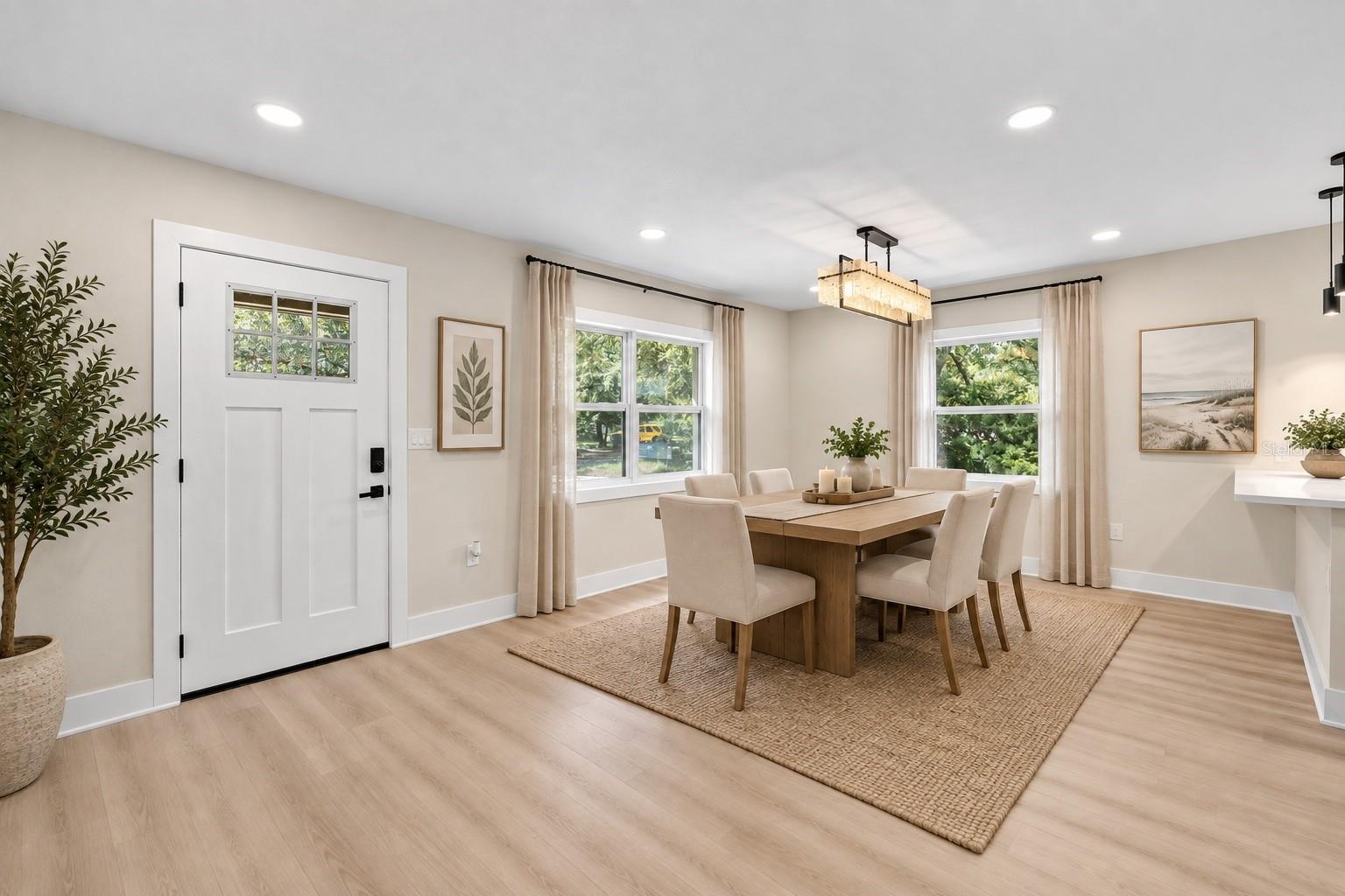 1104 S LOIS AVE — photo 4