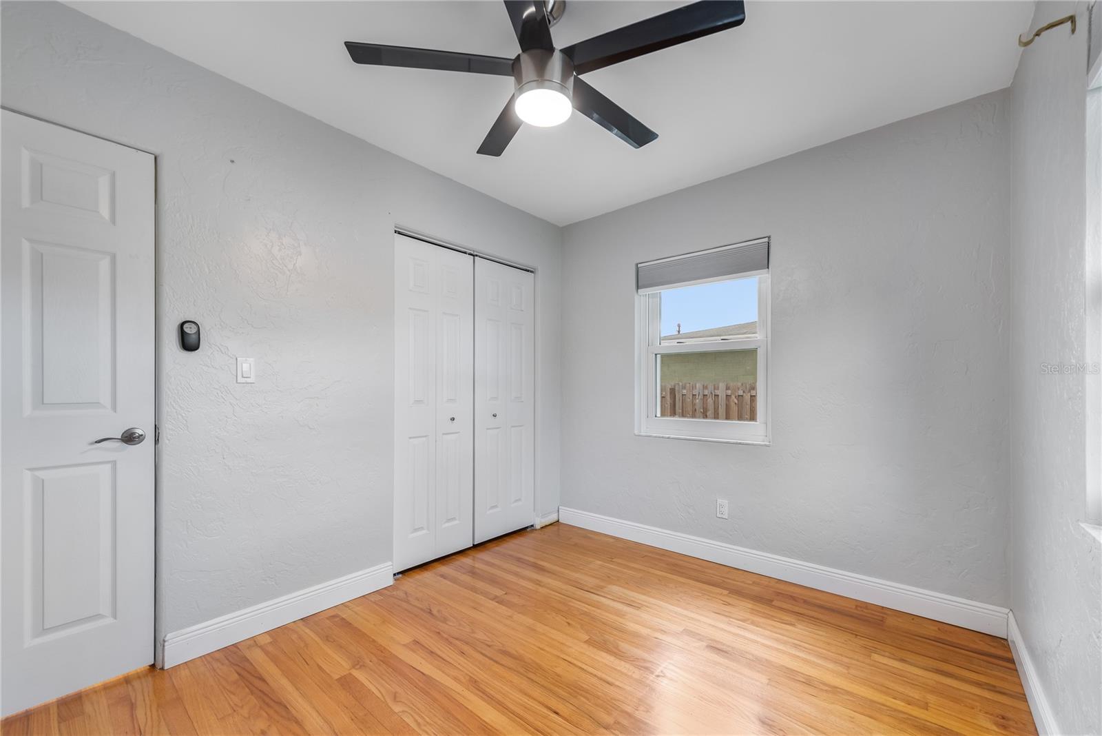 2501 LESLEE LAKE DR N — photo 32