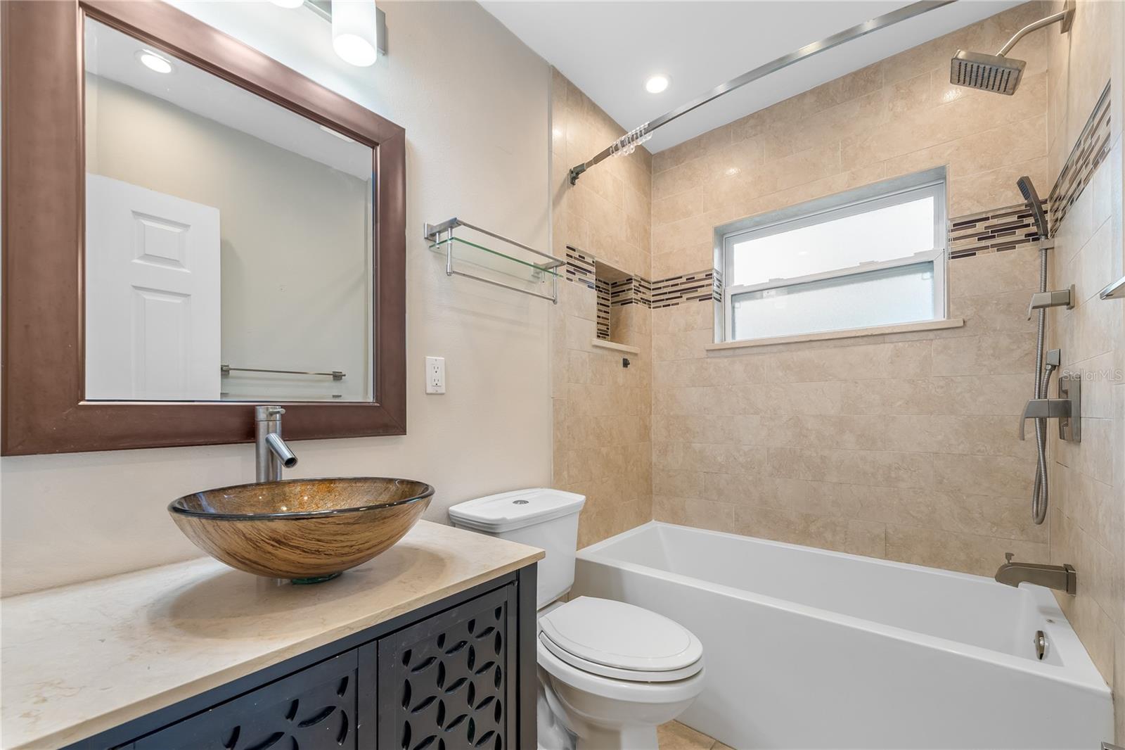2501 LESLEE LAKE DR N — photo 29