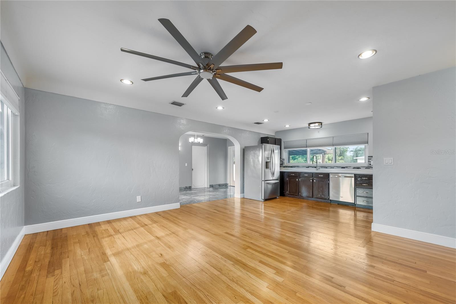 2501 LESLEE LAKE DR N — photo 14