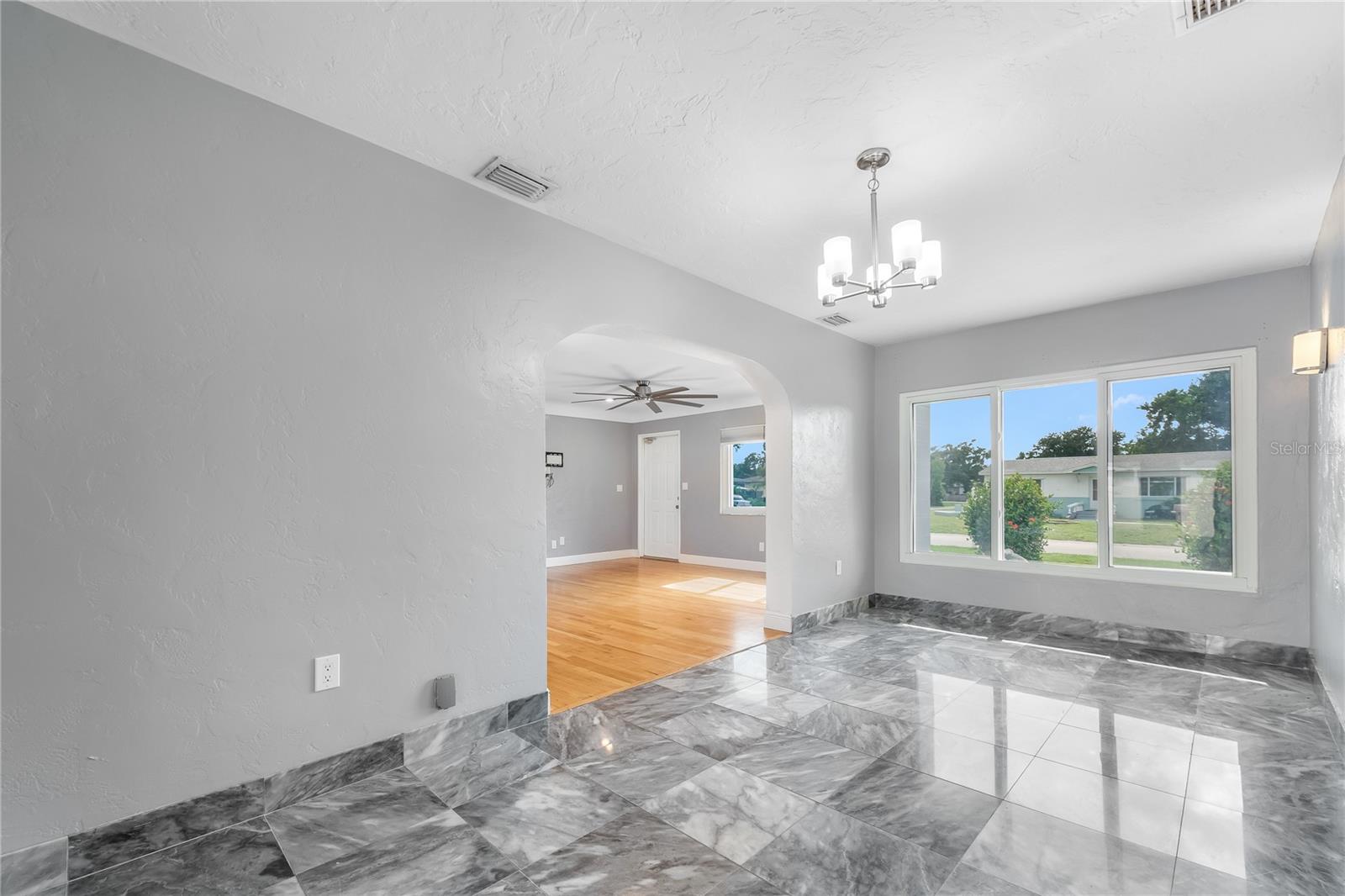 2501 LESLEE LAKE DR N — photo 22