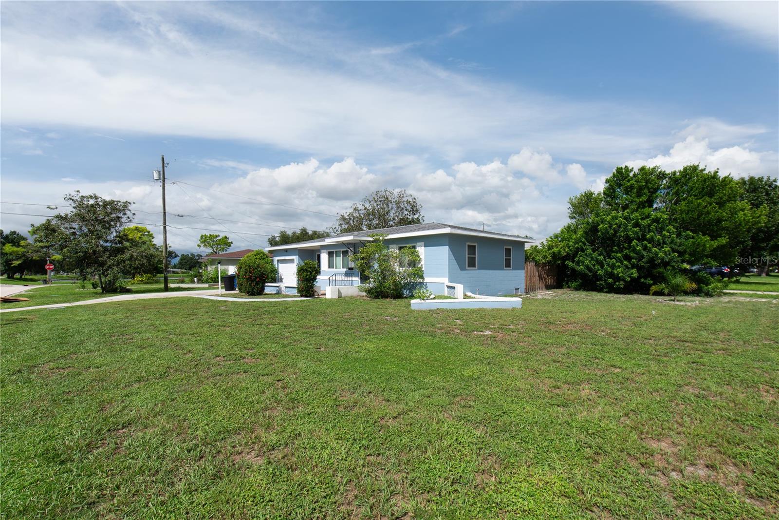 2501 LESLEE LAKE DR N — photo 4
