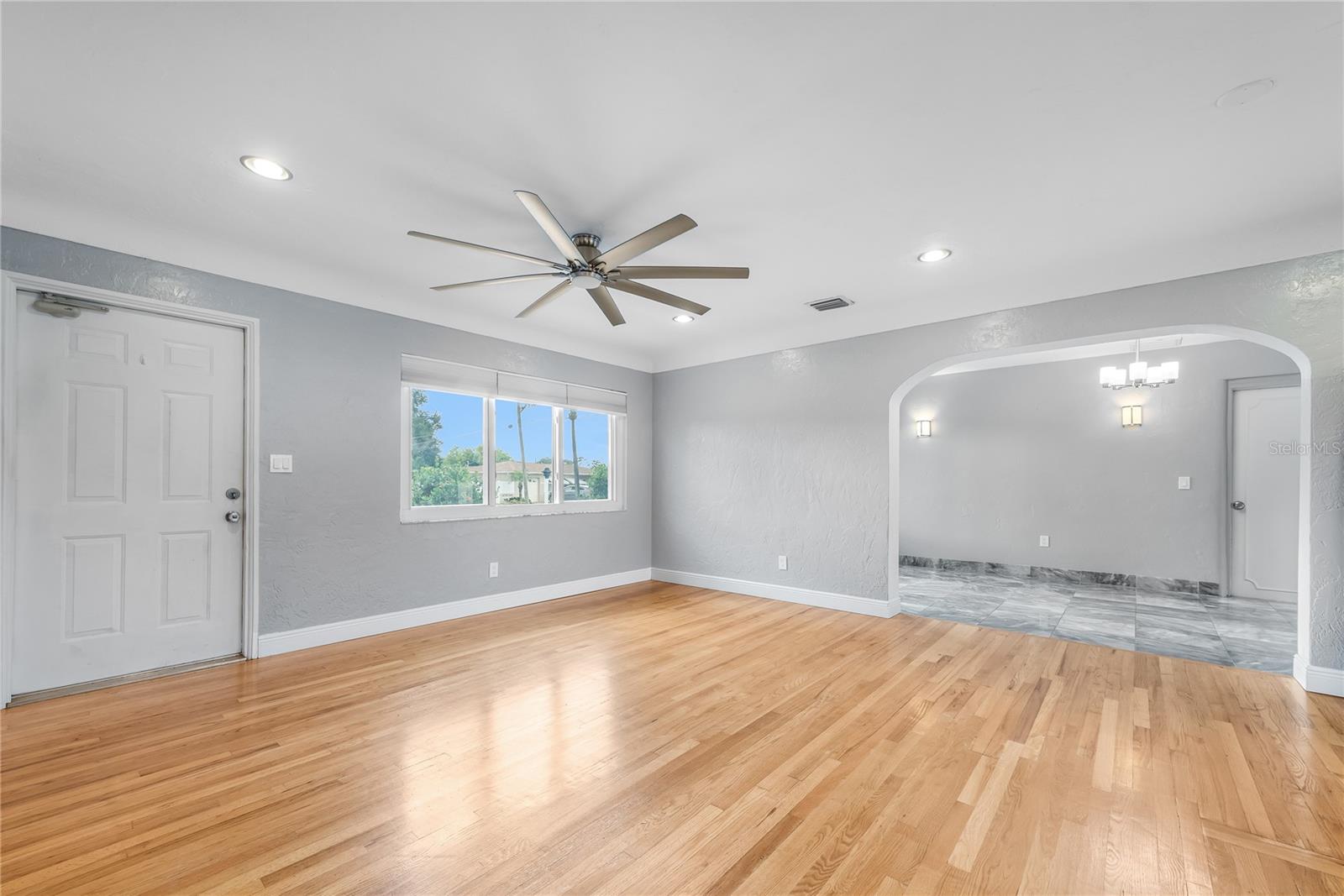 2501 LESLEE LAKE DR N — photo 15