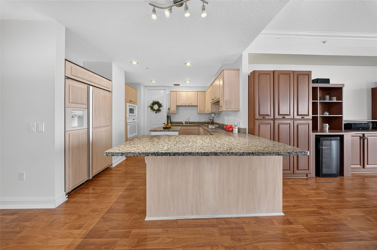 1233 N GULFSTREAM AVE #401 — photo 13