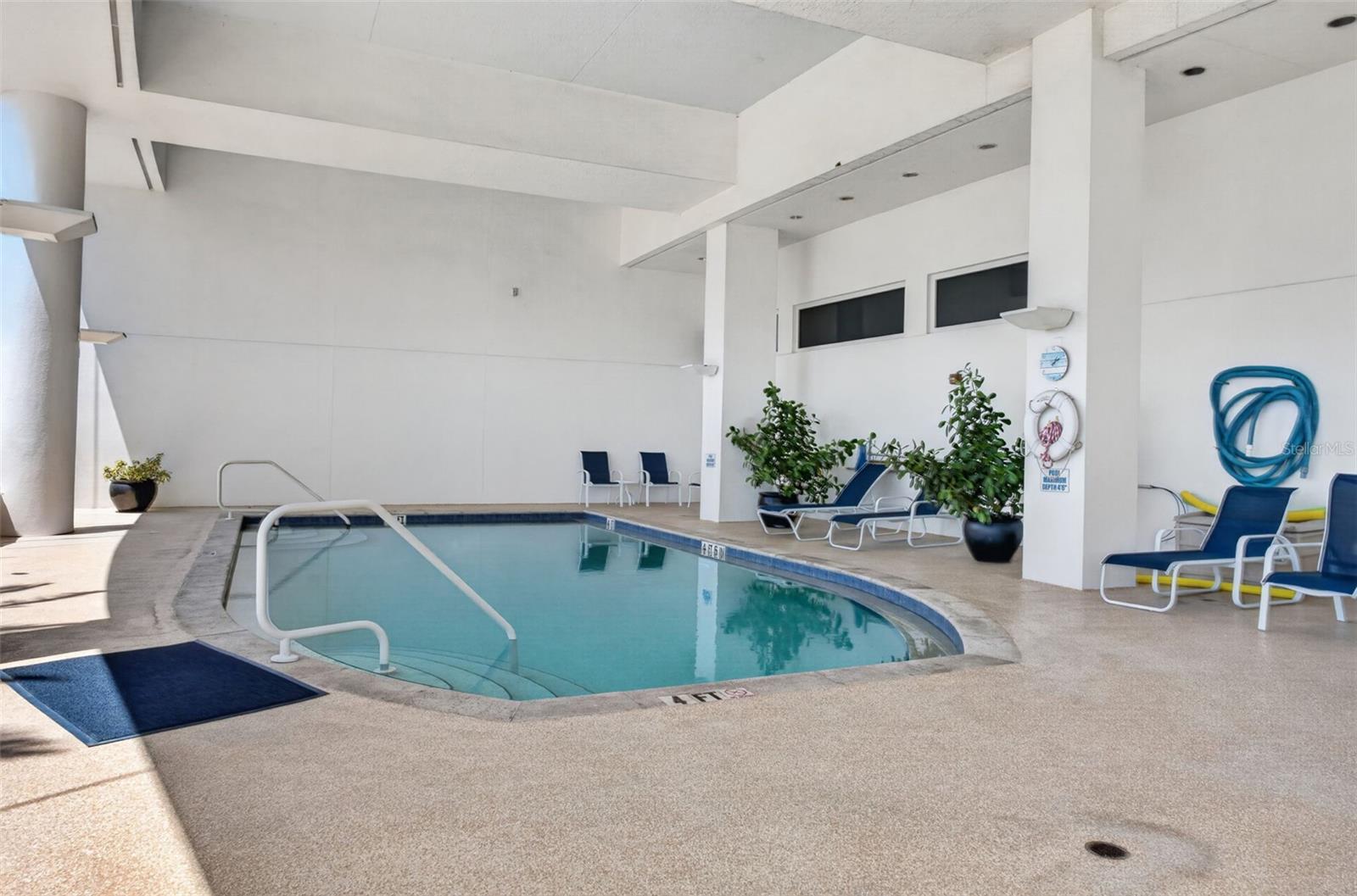1233 N GULFSTREAM AVE #401 — photo 30