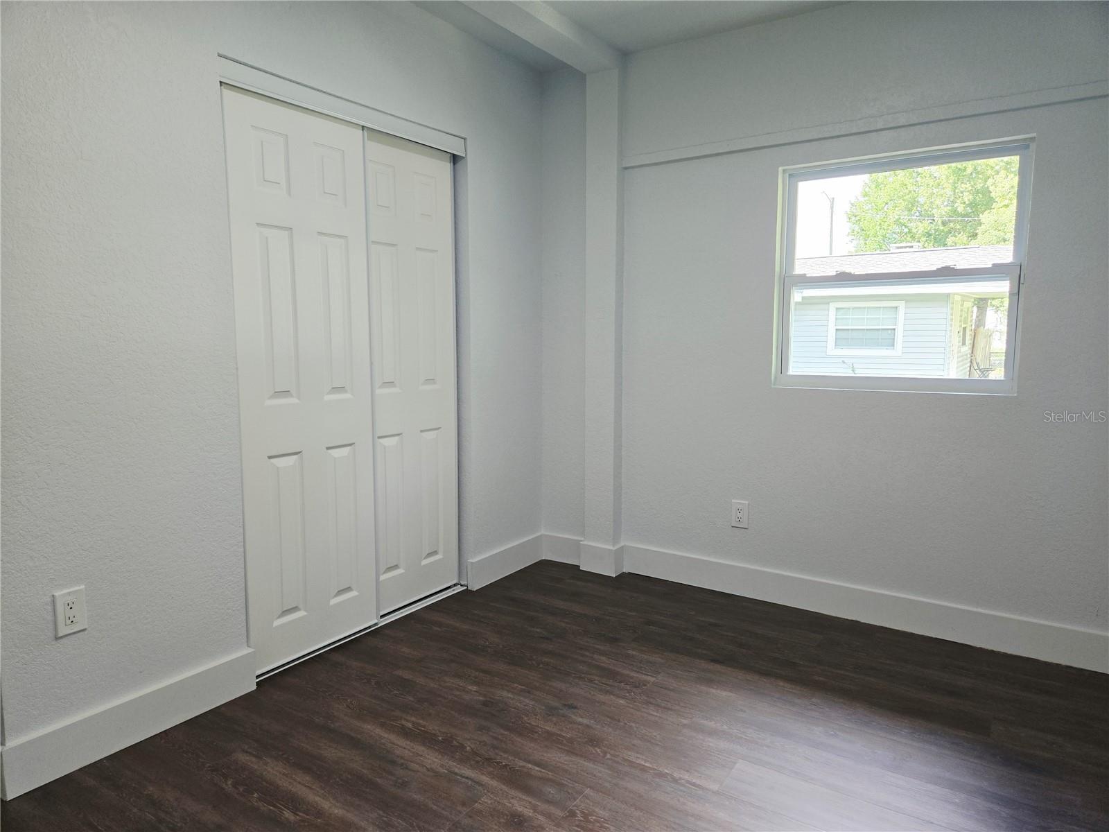 9408 N 12TH ST — photo 14