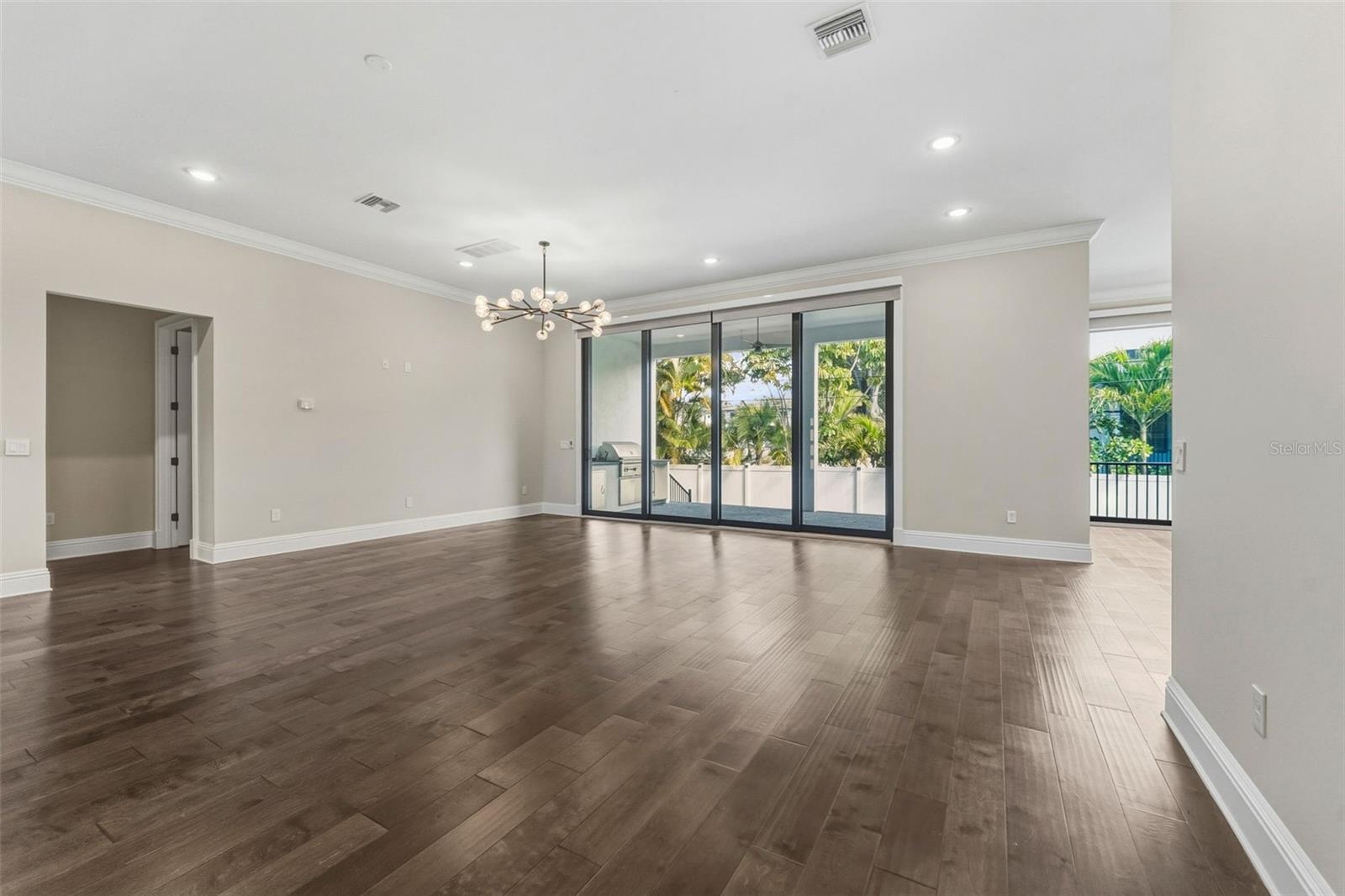 481 W DAVIS BLVD — photo 13