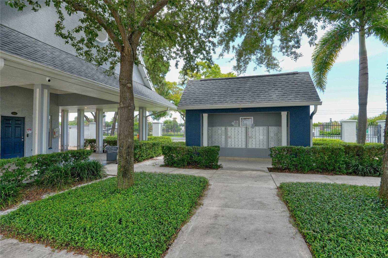 4625 LEGACY PARK DR — photo 40